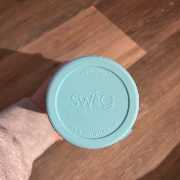 Brand new SWIG Cup with Handle - Picture 4 of 4